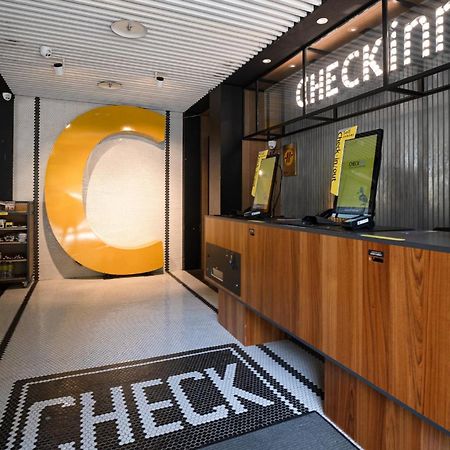 Check Inn Taipei Songjiang Exterior foto