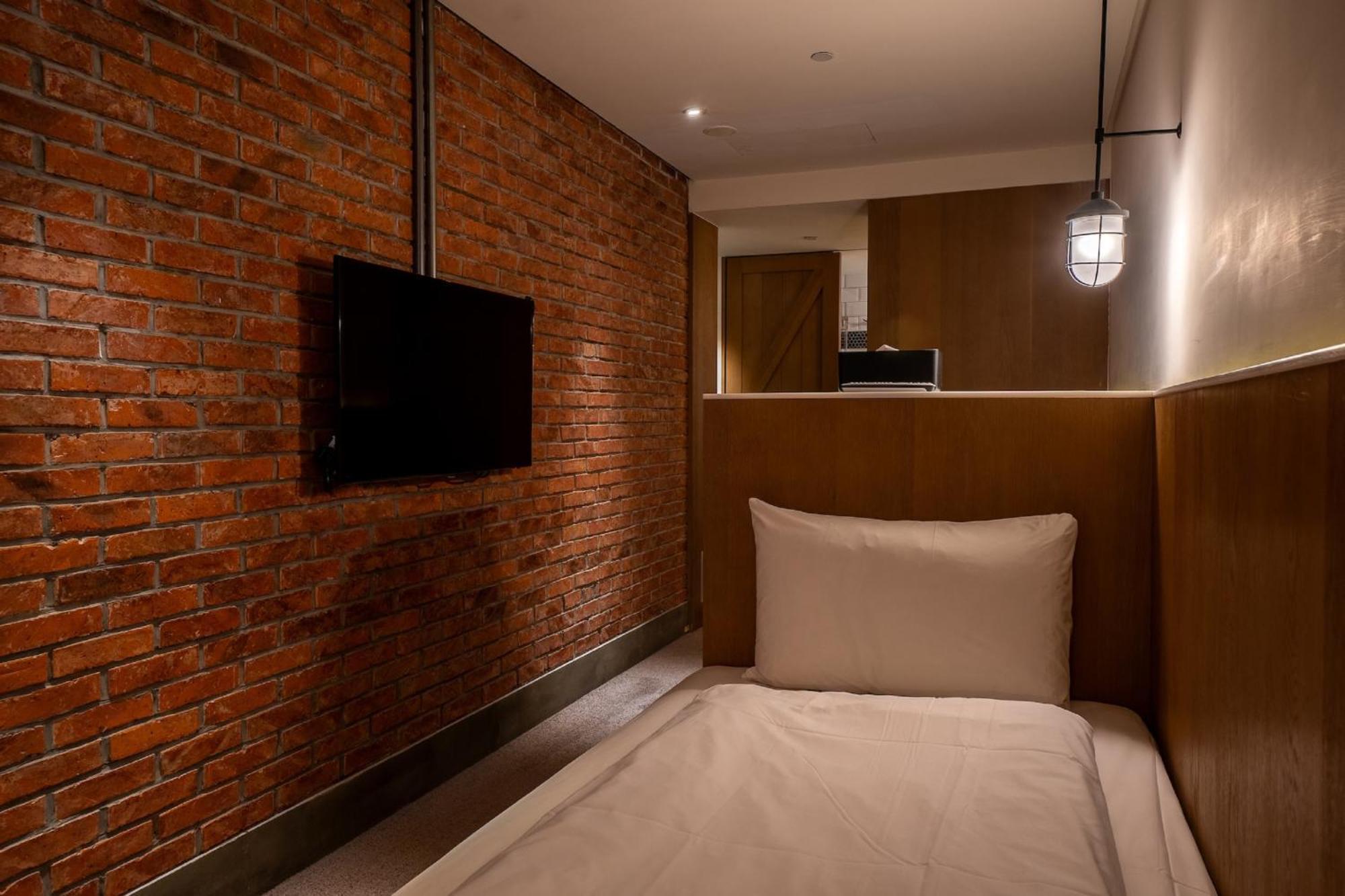 Check Inn Taipei Songjiang Exterior foto