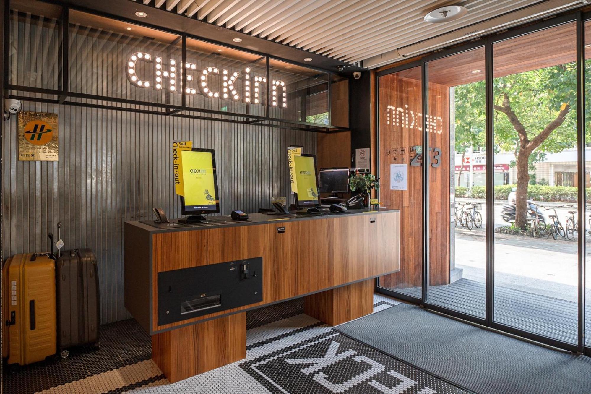 Check Inn Taipei Songjiang Exterior foto